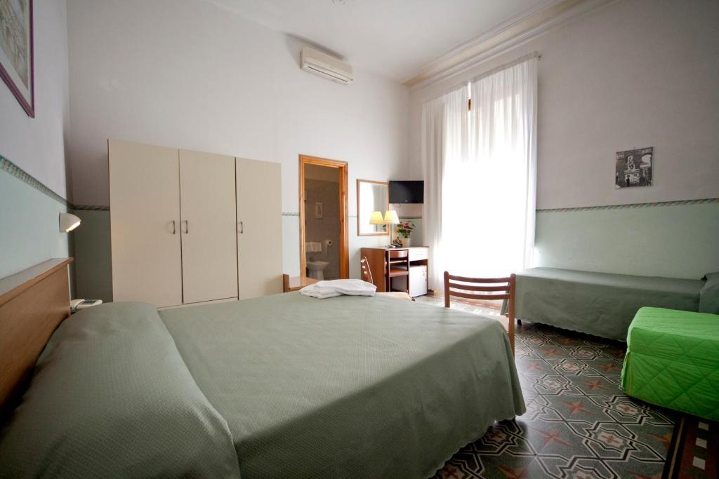 La Belle Epoque Hotel Флоренция Стая снимка