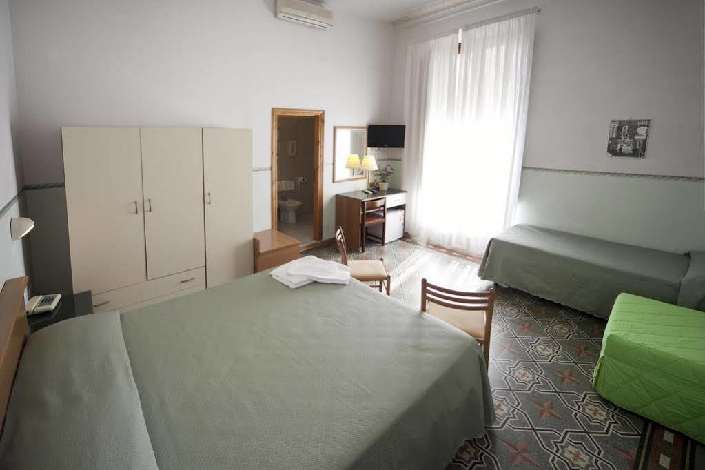 La Belle Epoque Hotel Флоренция Екстериор снимка