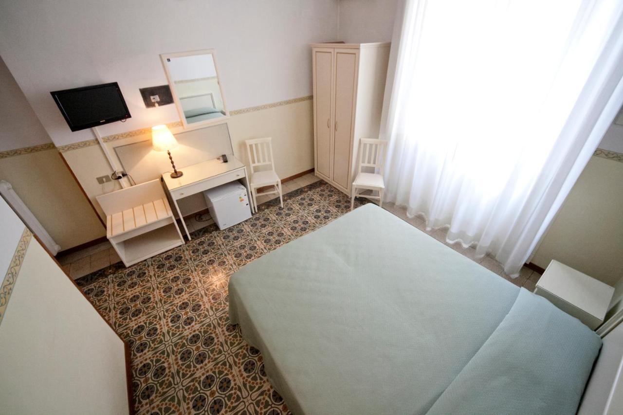 La Belle Epoque Hotel Флоренция Екстериор снимка